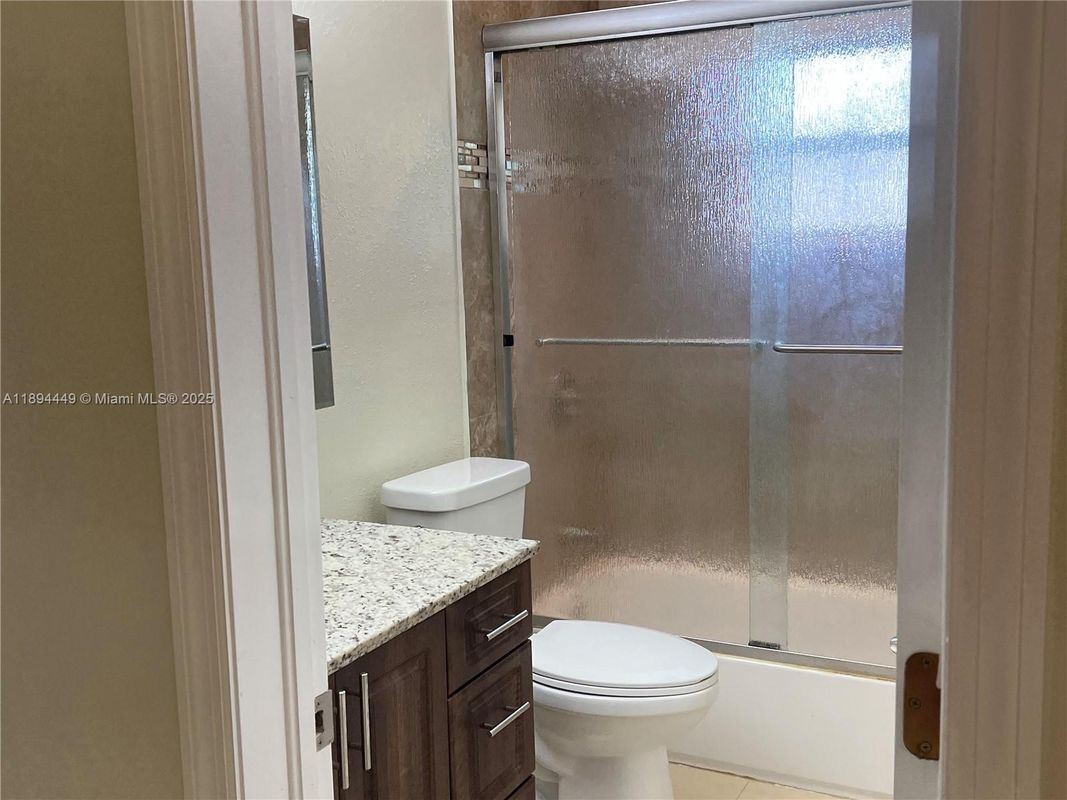 Building Photo - 2510 NW 116th Terrace