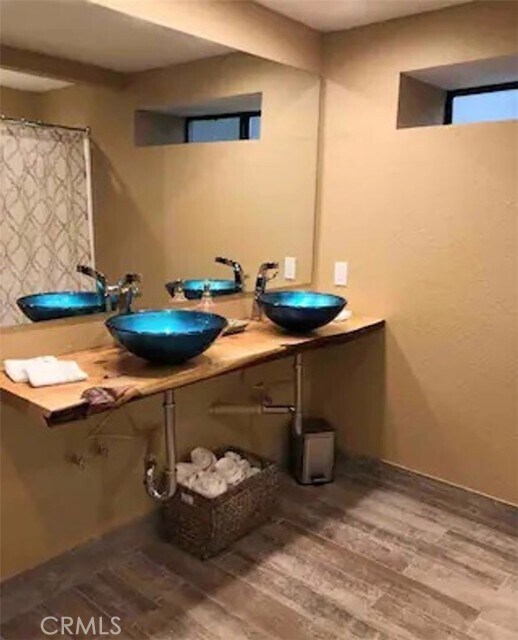 Building Photo - 27957 Lakes Edge Rd