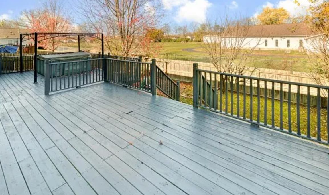 Building Photo - 500 Oak Village Dr