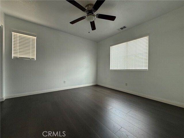 Building Photo - 506 N Placer Privado