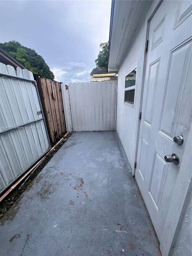 Building Photo - 14763 SW 173rd Terrace