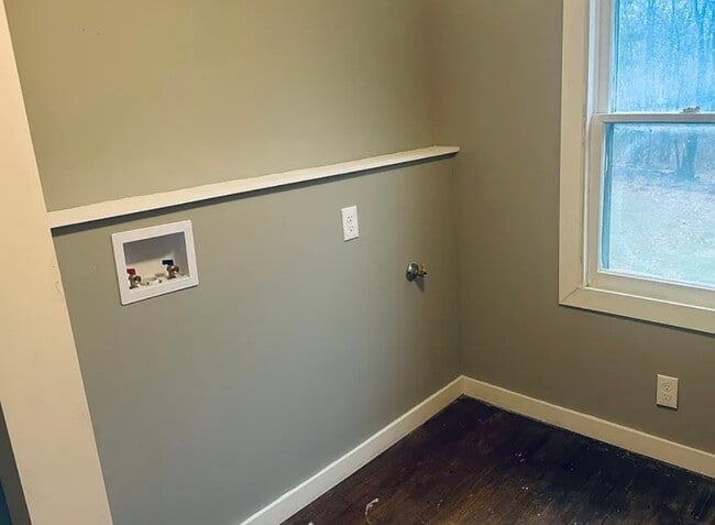 Building Photo - 59 Ethel St