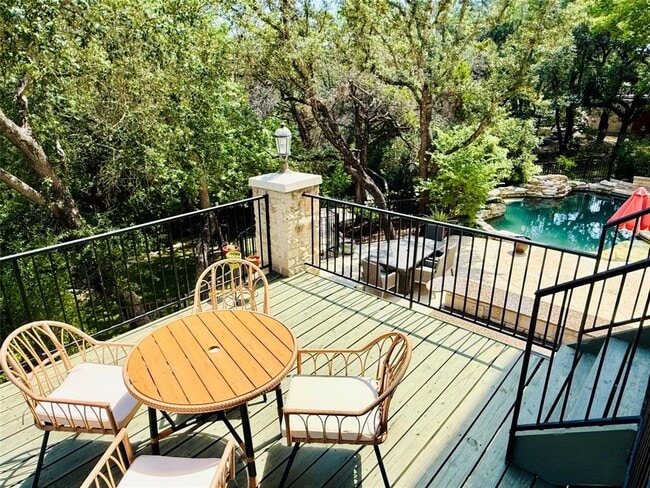 Building Photo - 12004 Mira Mesa Dr