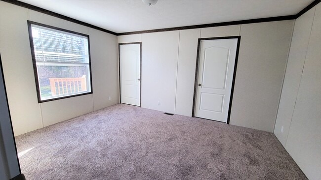 Building Photo - 371 Utah Ct