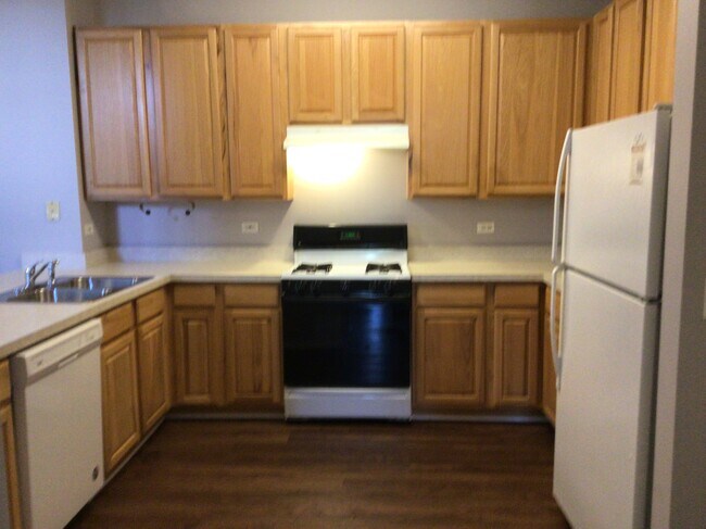 Building Photo - 762 Dillon Ct