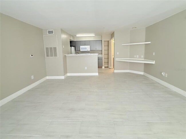 Building Photo - 2214 Grand Cayman Ct