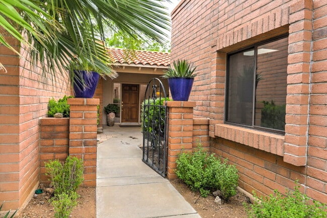 Building Photo - San Ignacio Vistas - Green Valley (Age Restricted community, at least one person must be 55 or ol...