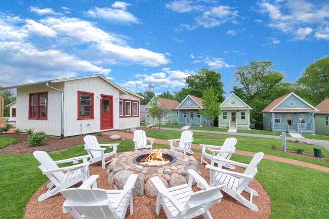 Building Photo - 212 Great Loop E Dr