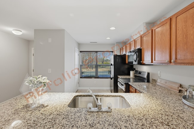 Building Photo - 2907 Berkeley Springs Pl