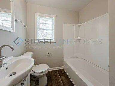 Building Photo - 4820 Harbin St