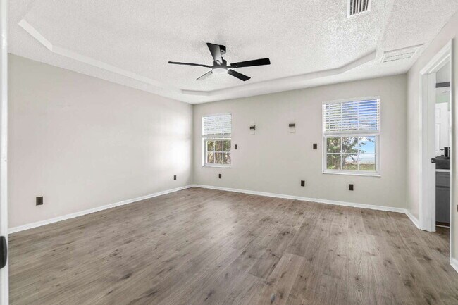 Building Photo - Beautiful 3-Bedroom Home with Private Setting & Open Floor Plan