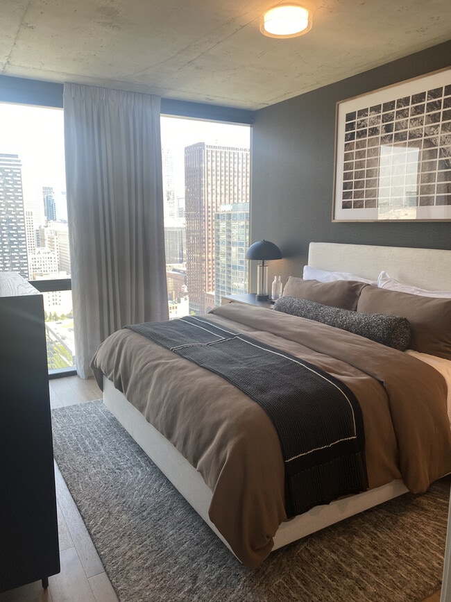 Building Photo - 234 W Polk St