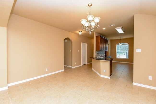 Building Photo - 26923 Glacier Creek Dr