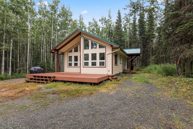Building Photo - SEASONAL RENTAL