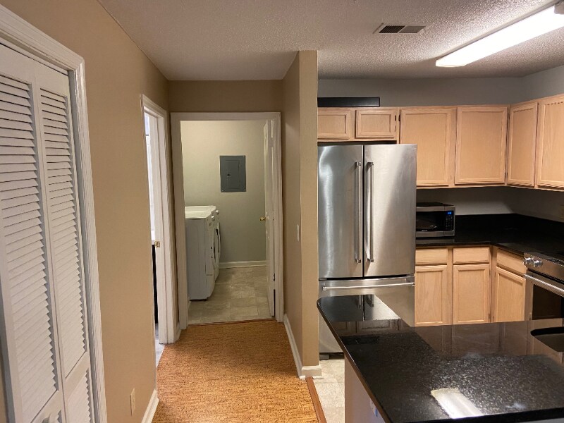 Building Photo - 900 Taylor St