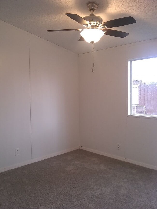 Building Photo - 2 Bed/2 bath home in Snowflake
