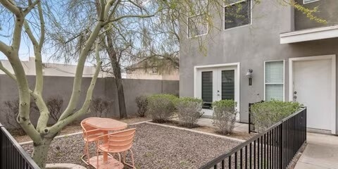 Building Photo - Roosevelt West Townhomes