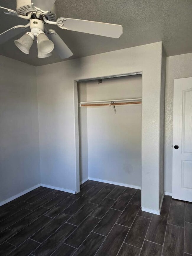 Building Photo - Avenue A Ranch