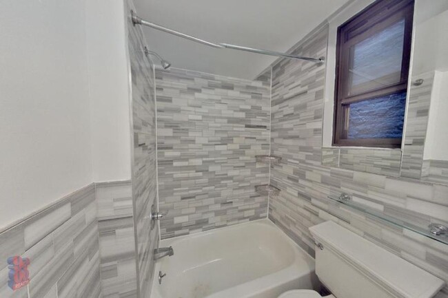 Building Photo - 2 bedroom in NEW YORK NY 10016