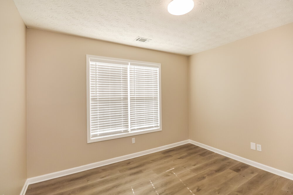 Building Photo - 205 Fieldstone Ln