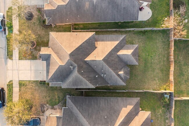 Building Photo - 18826 Fairy Wren Ln