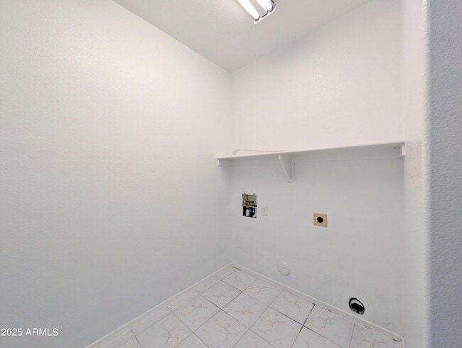Building Photo - 3028 N 109th Ave