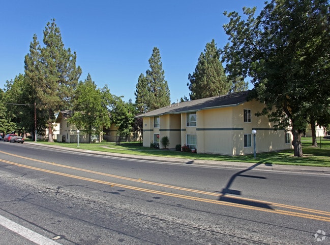 Primary Photo - Yuba Gardens