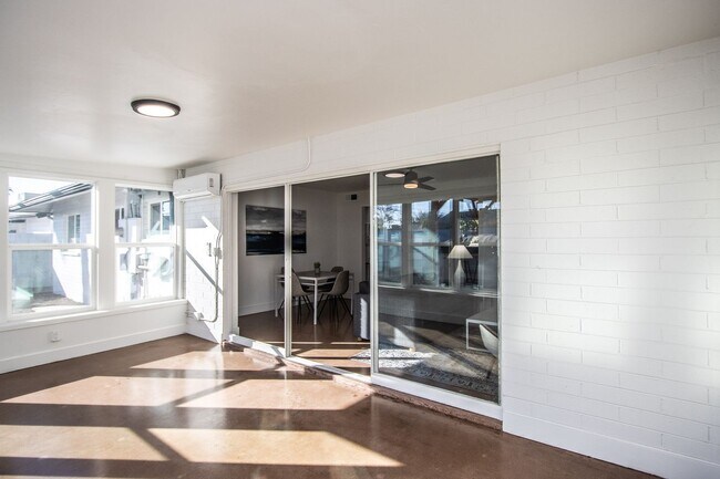 Building Photo - Biltmore District Luxury – 3 month leases avaialble 2,795.00