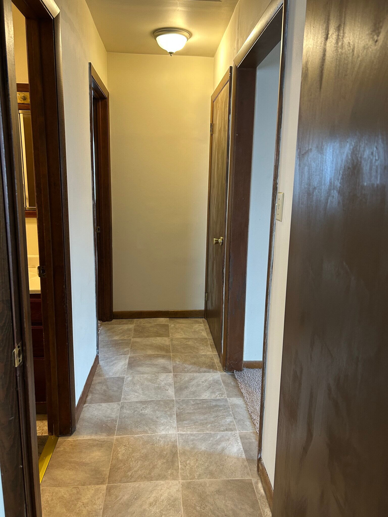 Building Photo - 126A E Main St