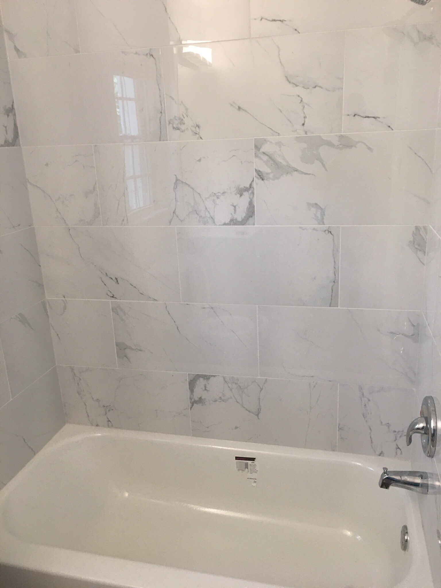 Upstairs Bath - 1955 N Woodrow St