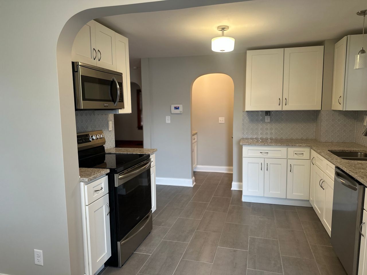 Building Photo - 1288 Linwood Ave