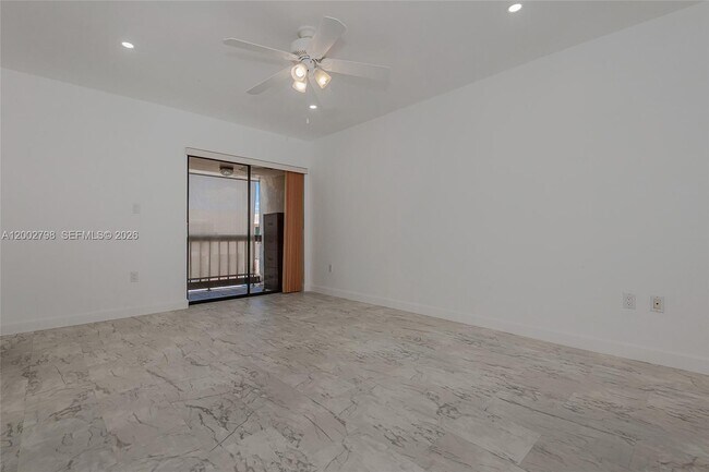 Building Photo - 6325 SW 138th Ct