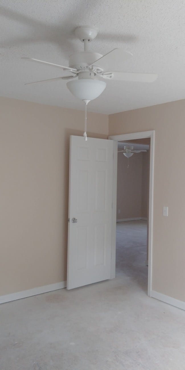 Building Photo - 139 Calvin Ct