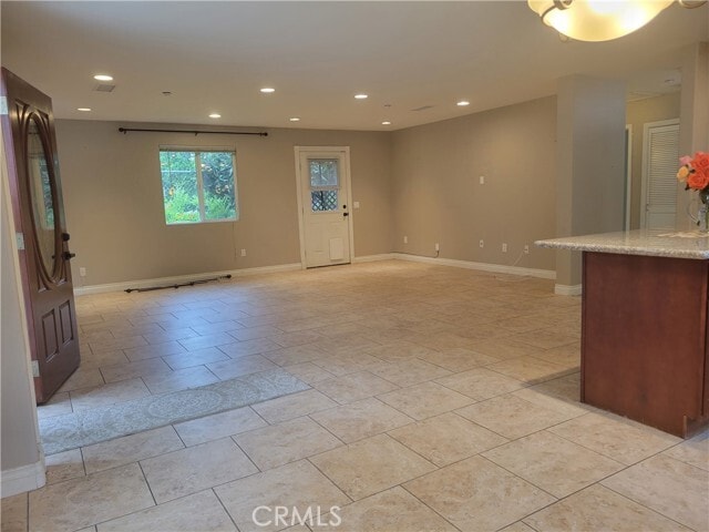 Building Photo - 539 S Michillinda Ave