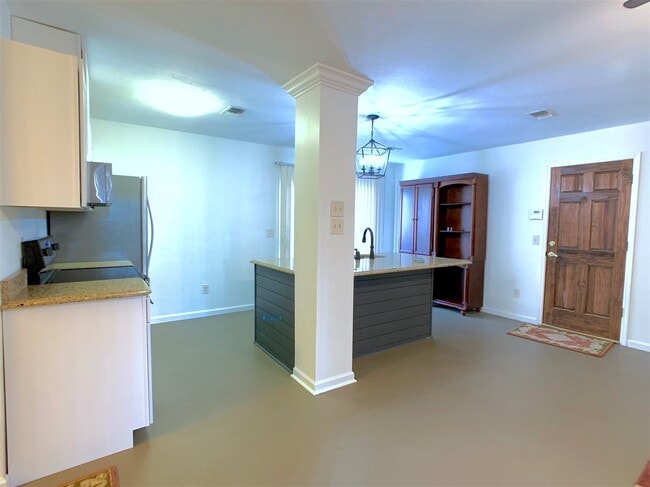 Building Photo - 2810 Kilkierane Dr