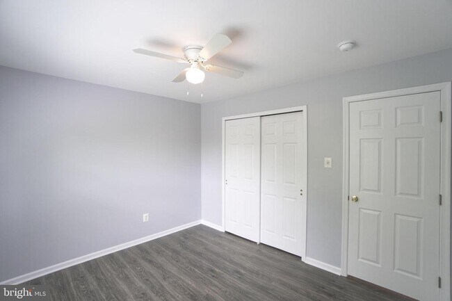 Building Photo - 75 Chadwick Cir