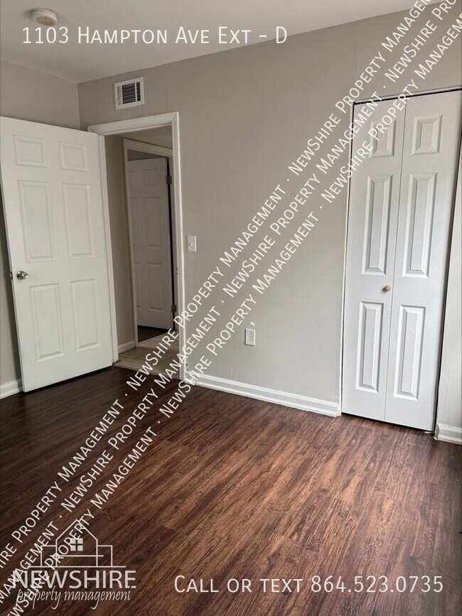 Building Photo - 1103 Hampton Ave Ext