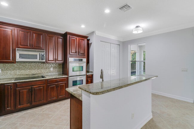 Building Photo - 112 Dunmore Dr