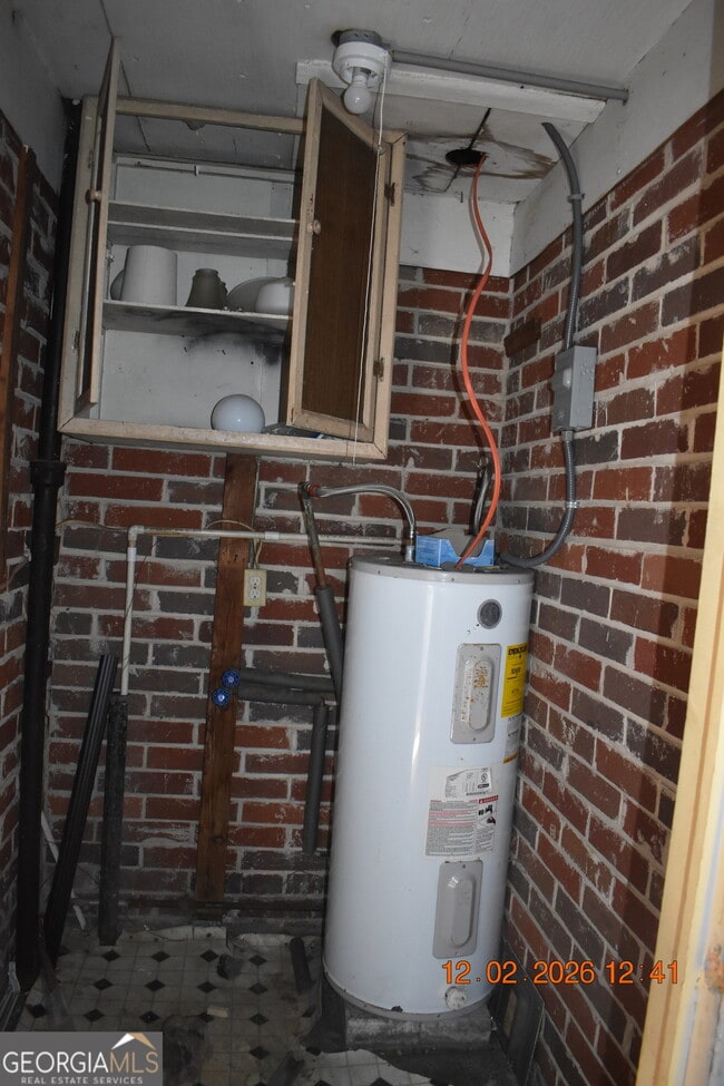 Building Photo - 803 Grosso Ave