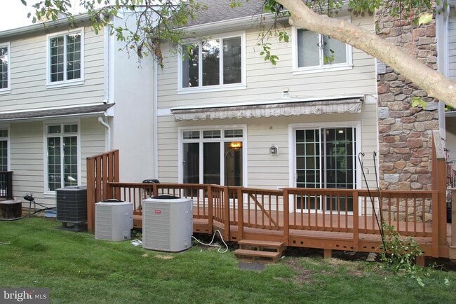 Building Photo - 88 Highpoint Dr