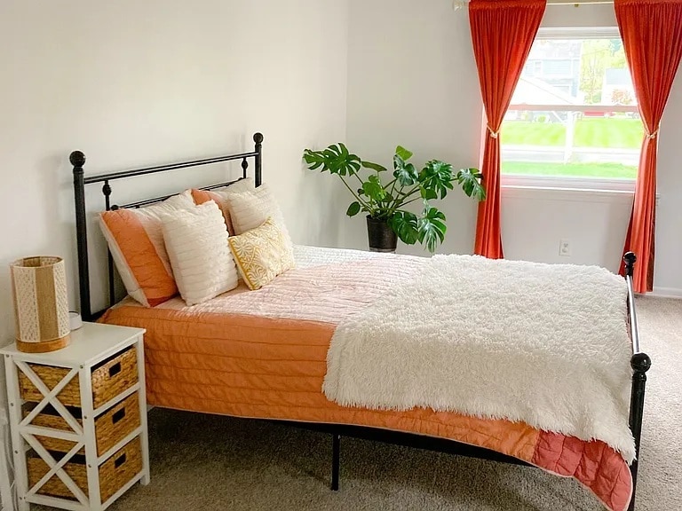 Building Photo - 303 Franklin St