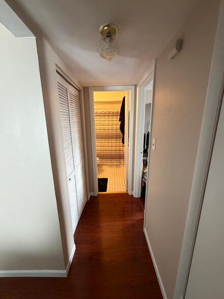 Building Photo - 7120 166th St