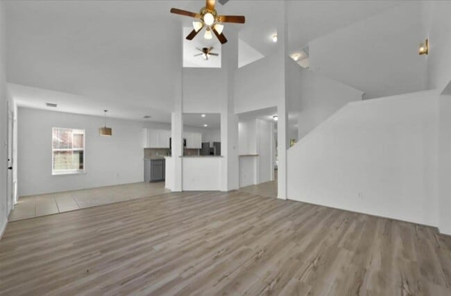 Building Photo - 22056 Knights Cove Dr