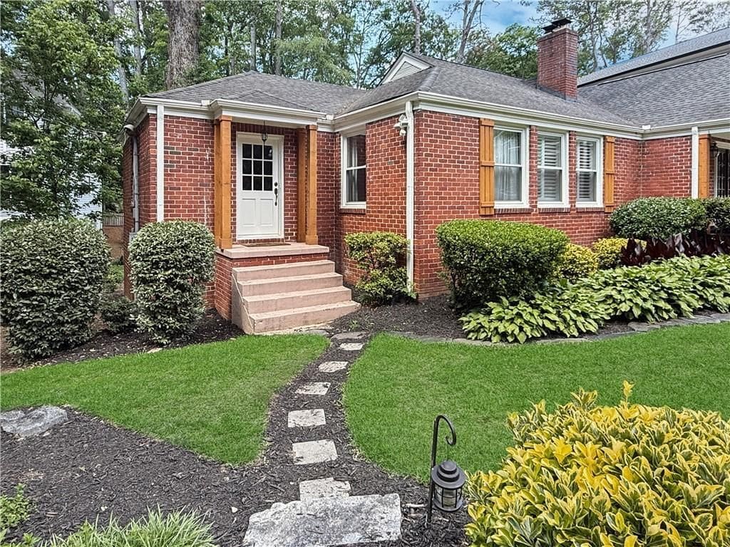 Building Photo - 656 Timm Valley Rd NE