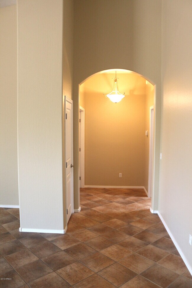 Building Photo - 4629 E Thunder Hawk Rd
