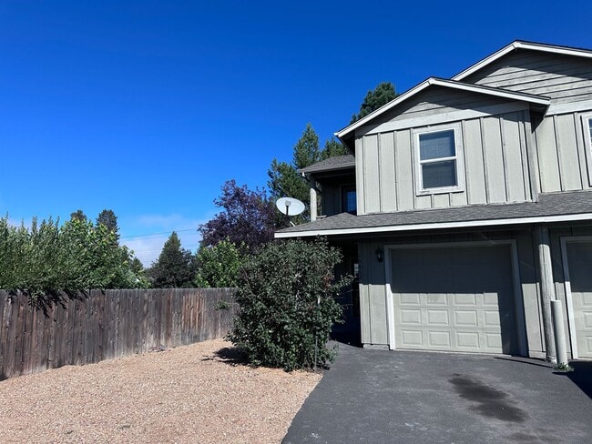 Building Photo - 16662 Shaw Pine Ct