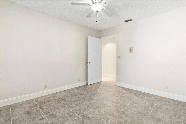 Building Photo - 9770 Nickels Blvd