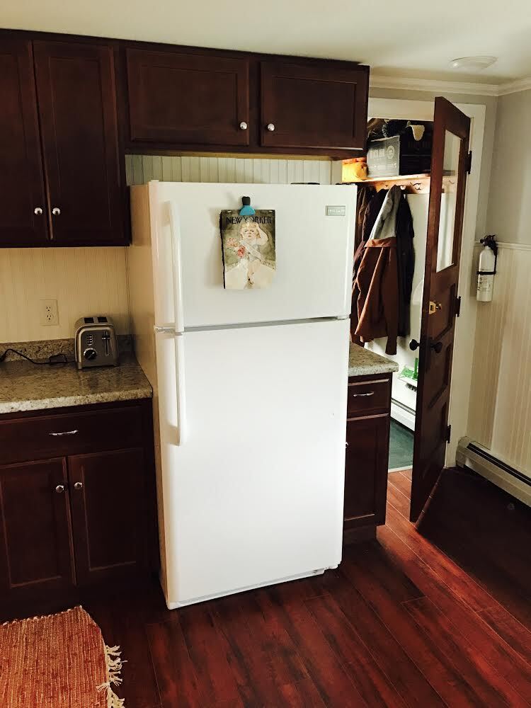 Building Photo - 318 School St