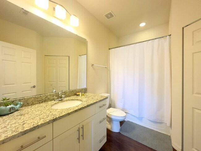 Building Photo - 8996 Silver Pl