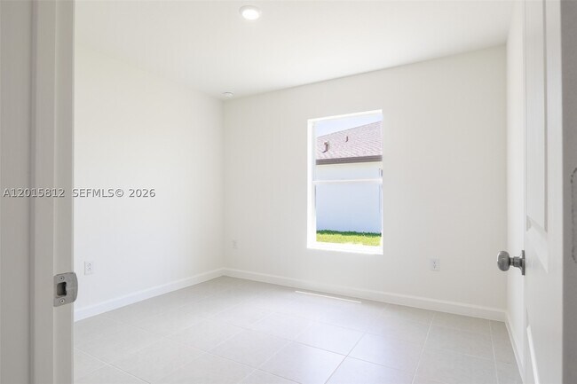 Building Photo - 17564 SW 285th St
